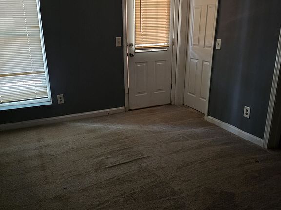 3rd image of 11446 Ashefield Ln