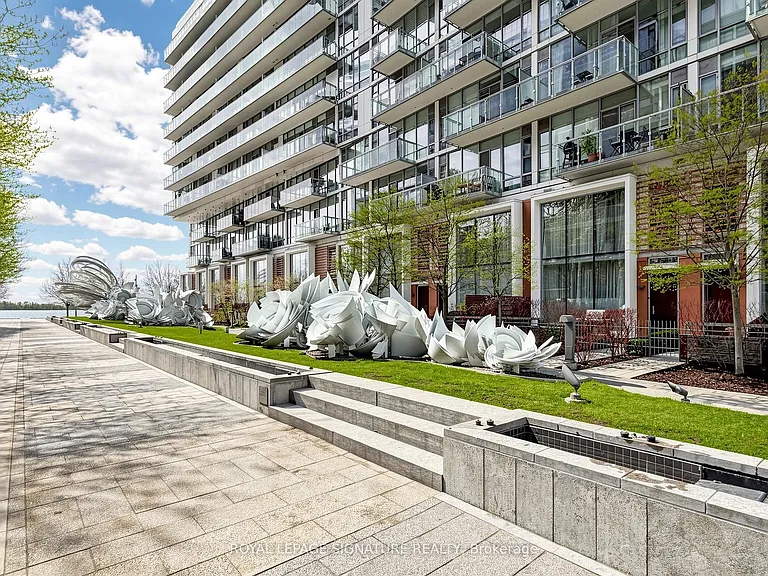 39 Queens Quay E #830 — Photo 30
