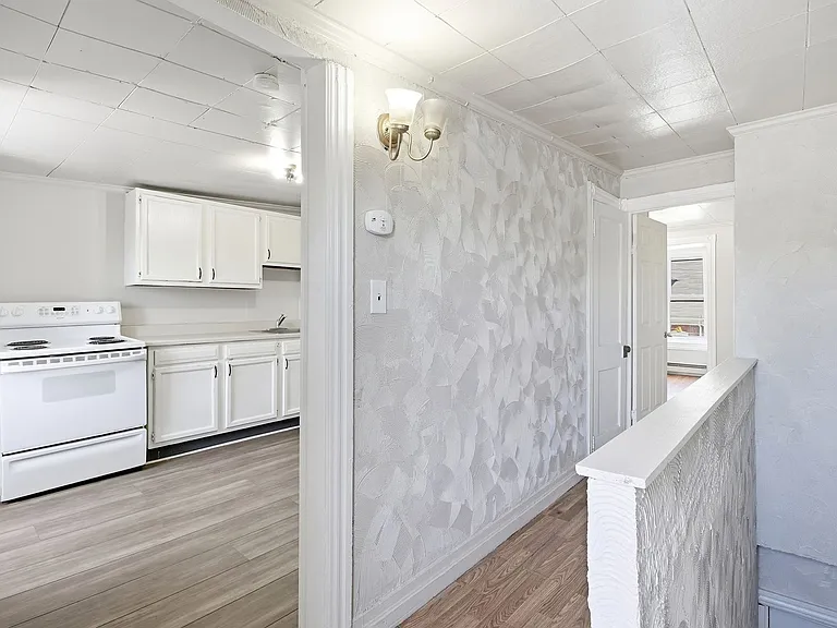 534 N. Law Street — Photo 12