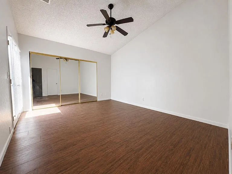 1808 E Four Creeks Ct — Photo 12