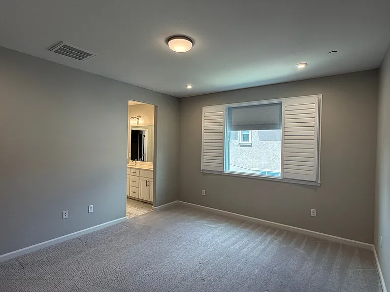 700 Apricot Cir — Photo 16