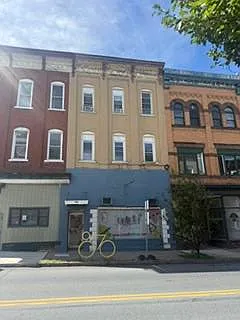 662 Main St #1