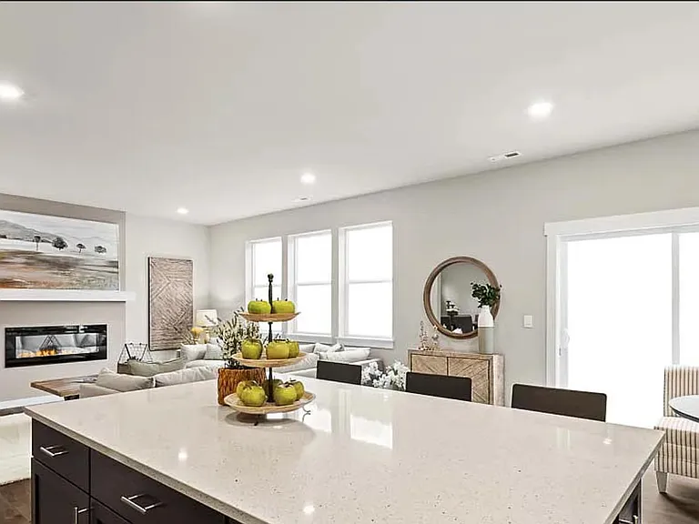 6048 Ladd Ct — Photo 7