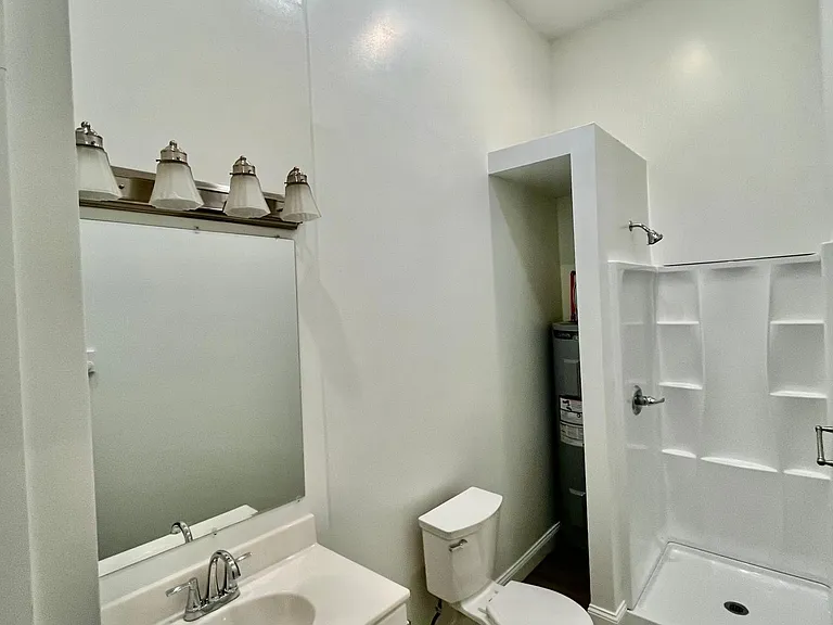 82 Main St #4 — Photo 4