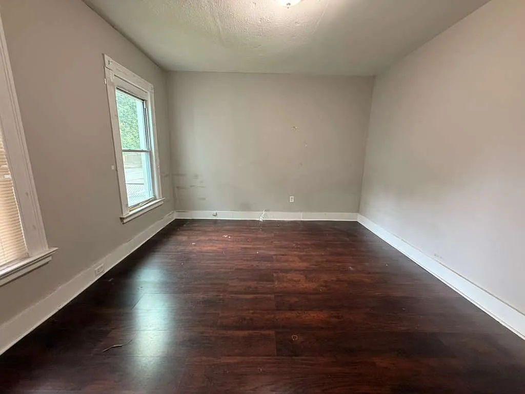 3 bed, $1,600 — Photo 4