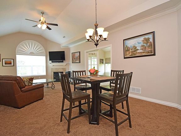 3rd image of 6781 Liberty Cir