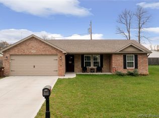 120 Parkside Dr, Hanover, IN 47243