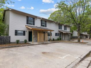1453 E Sequoyah Ct, Fayetteville, AR 72701