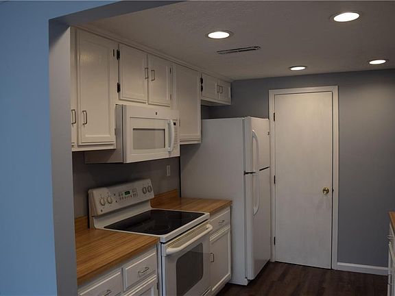 3rd image of 1755 El Dorado Blvd