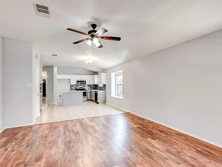 309 Riverine Way — Photo 11