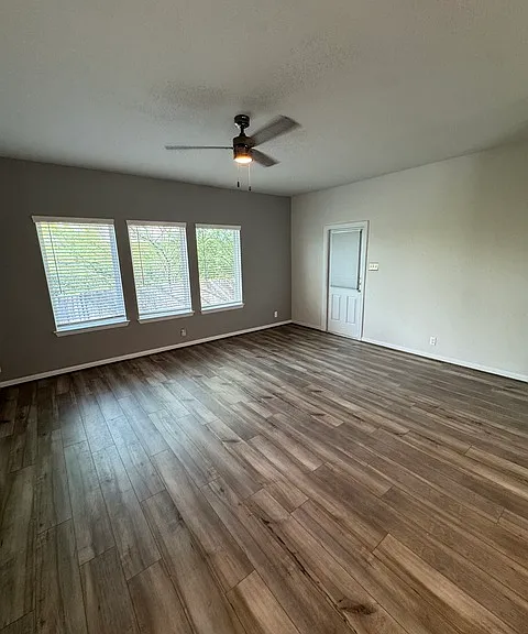 7510 Boxing Elm — Photo 25