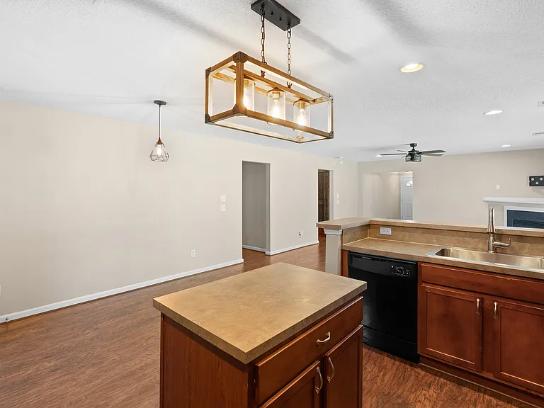 228 Rindle Dr — Photo 7
