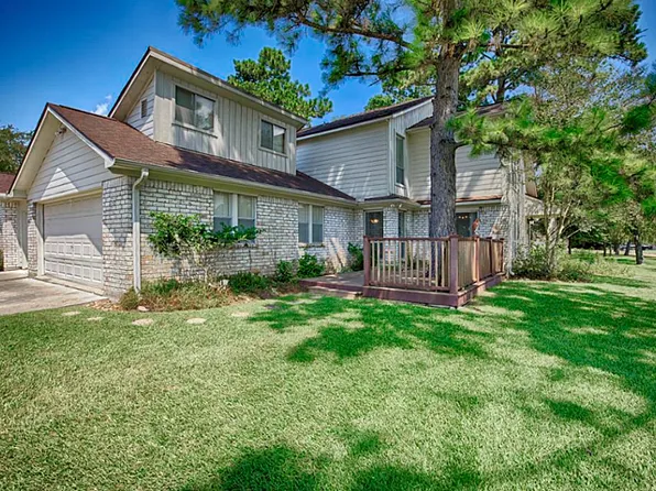 12103 Hawthorne Dr, Montgomery, TX 77356