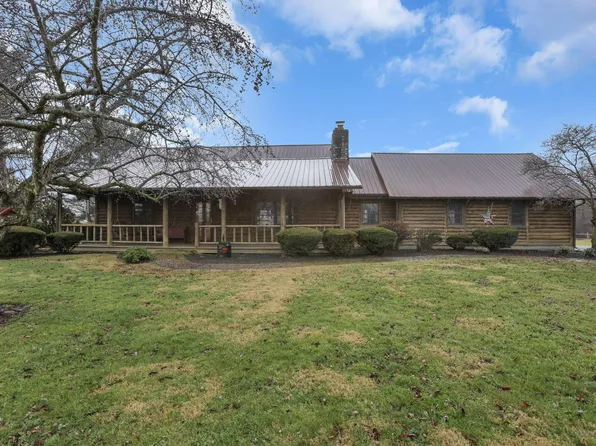 3591 Richland Rd NE, Pleasantville, OH 43148
