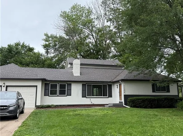 11204 Kensington Ave, Kansas City, MO 64137