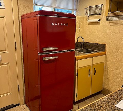 Refridge and sink