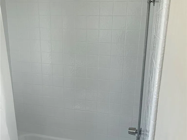 320 Sapphire Ave — Photo 16
