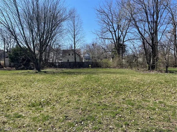 3732 E 55th St, Cleveland, OH 44105