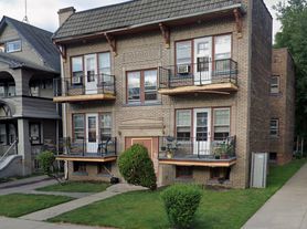 3390 E 149th St, Cleveland, OH