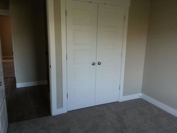 3rd image of 688 W Northgate