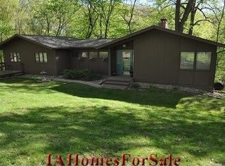 2515 Indian Hill Rd, Cedar Rapids, IA 52403