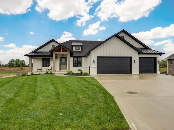 719 N Fox Hill Circle, Nixa, MO 65714