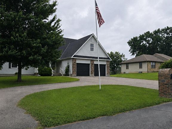 2nd image of 801 N Booth Rd