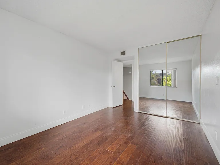 105 Woodland Rd — Photo 33