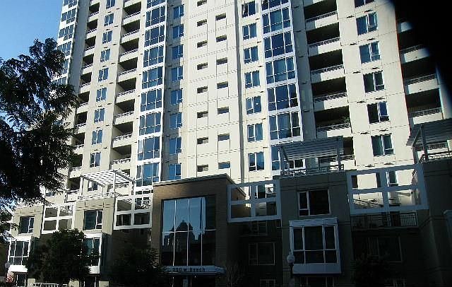 1st image of 300 W Beech St Unit 902