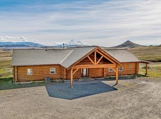 10405 Ager Rd, Montague, CA 96064