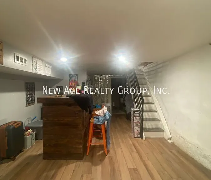 1717 Fontain St — Photo 15