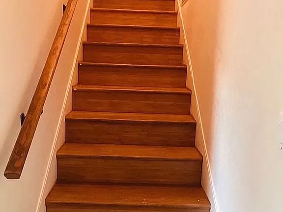 4th image of 2927 Crystal Dr