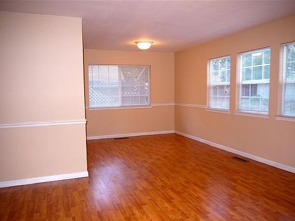 2nd image of 1187 Carson