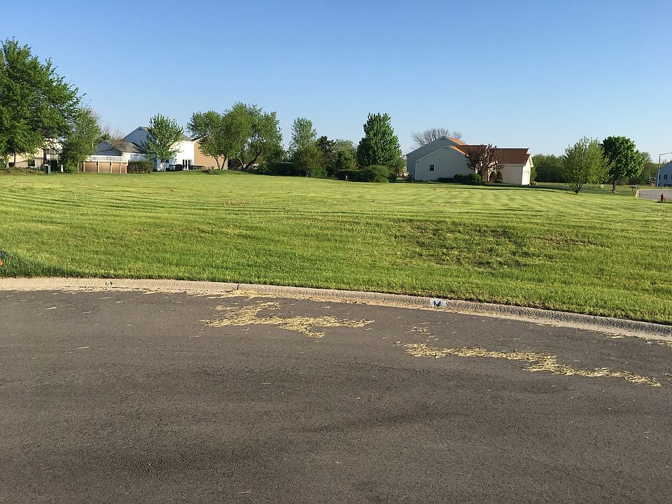 1st image of 814 Whitetail Dr