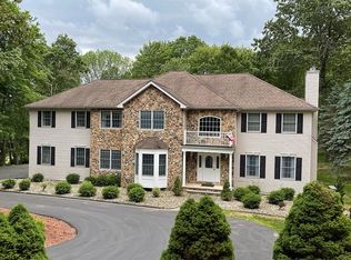 5 Elk Ridge Rd, Califon, NJ 07830