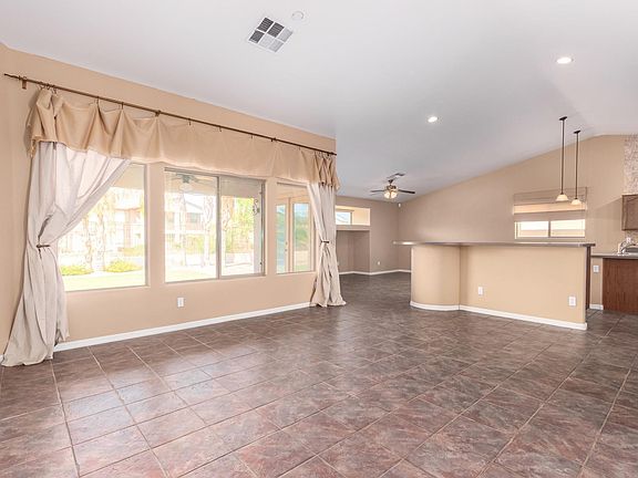 4th image of 43306 W Oster Dr