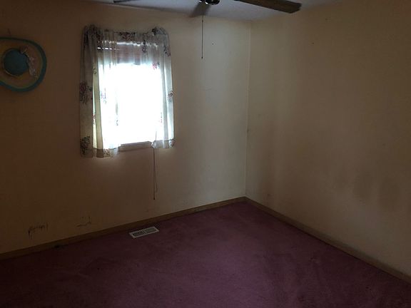 3rd image of 6251 NE Lakeshore Dr