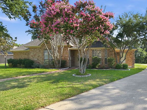 4th image of 4009 Bowden Hill Ln E