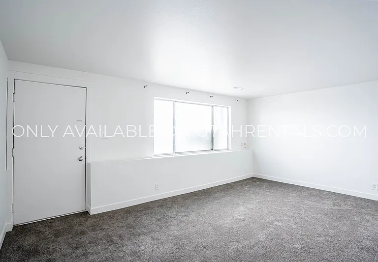 2090 S State St — Photo 2