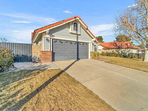 2nd image of 1037 E Avenue K6