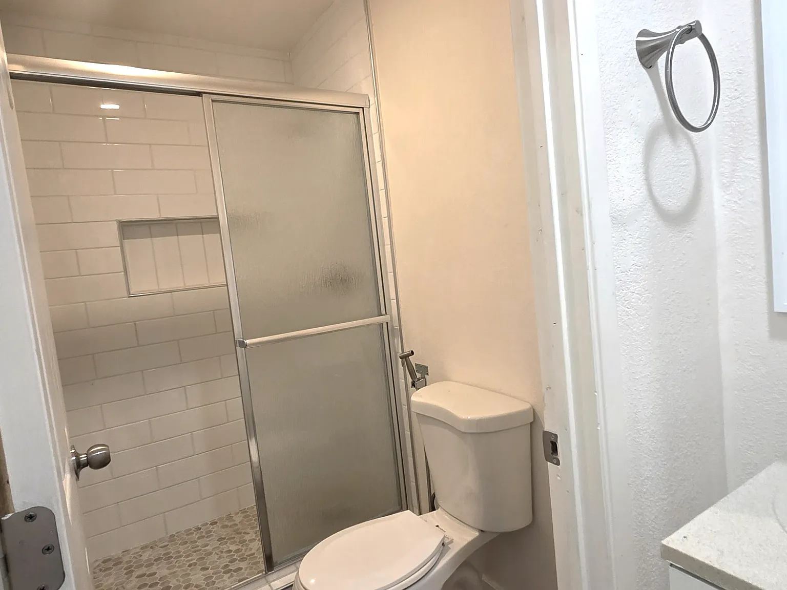 3 bed, 1116 sqft, $2,950 — Photo 4