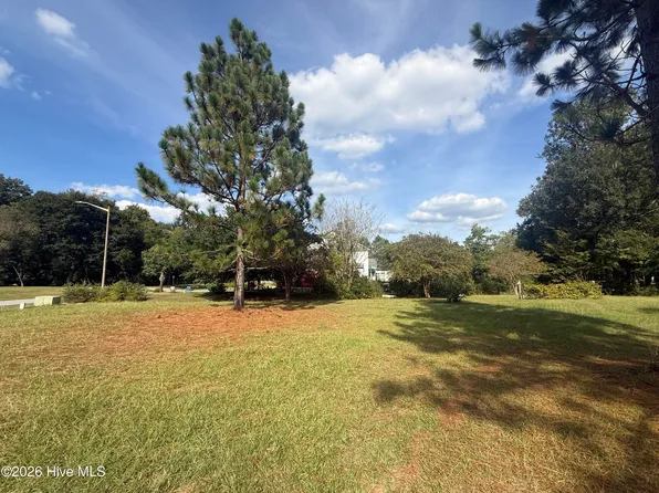 2129 Briarwood Drive, Kinston, NC 28501