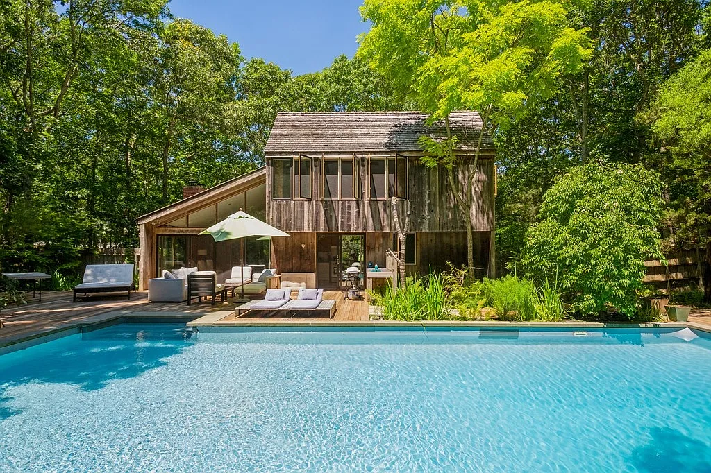 Building Photo - 30 N Hollow Dr