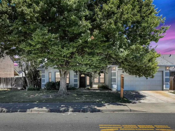 1208 Moffett Rd, Modesto, CA 95351