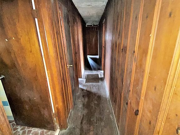 5th image of 1250 Summer Lake Rd
