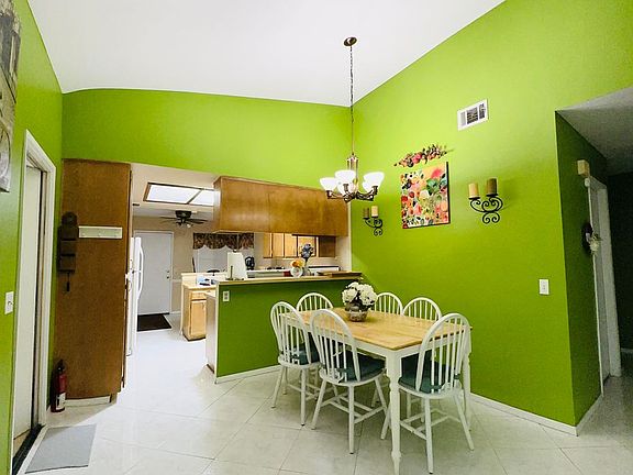 2nd image of 4220 Ilex Ct