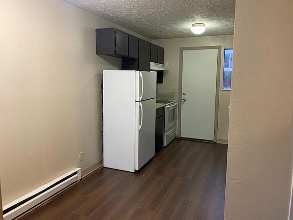 3rd image of 2928 N Hogan St #1
