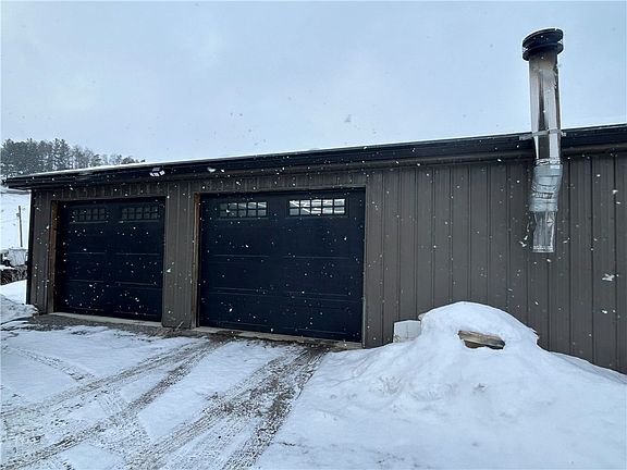 3rd image of 1300 Townline Rd