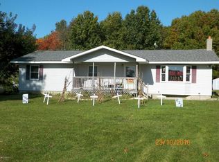 26220 Flanders St, Dowagiac, MI 49047
