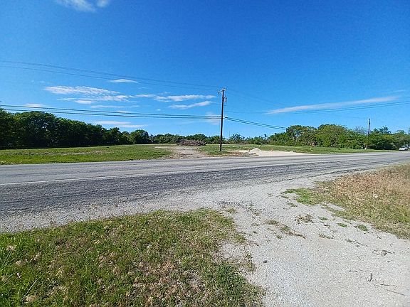 3rd image of 1427 Ranger Hwy